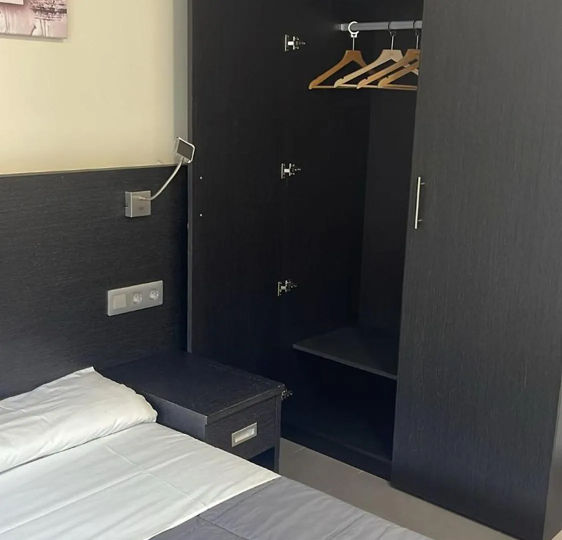 6 Bis Hotel 카스테데펠스