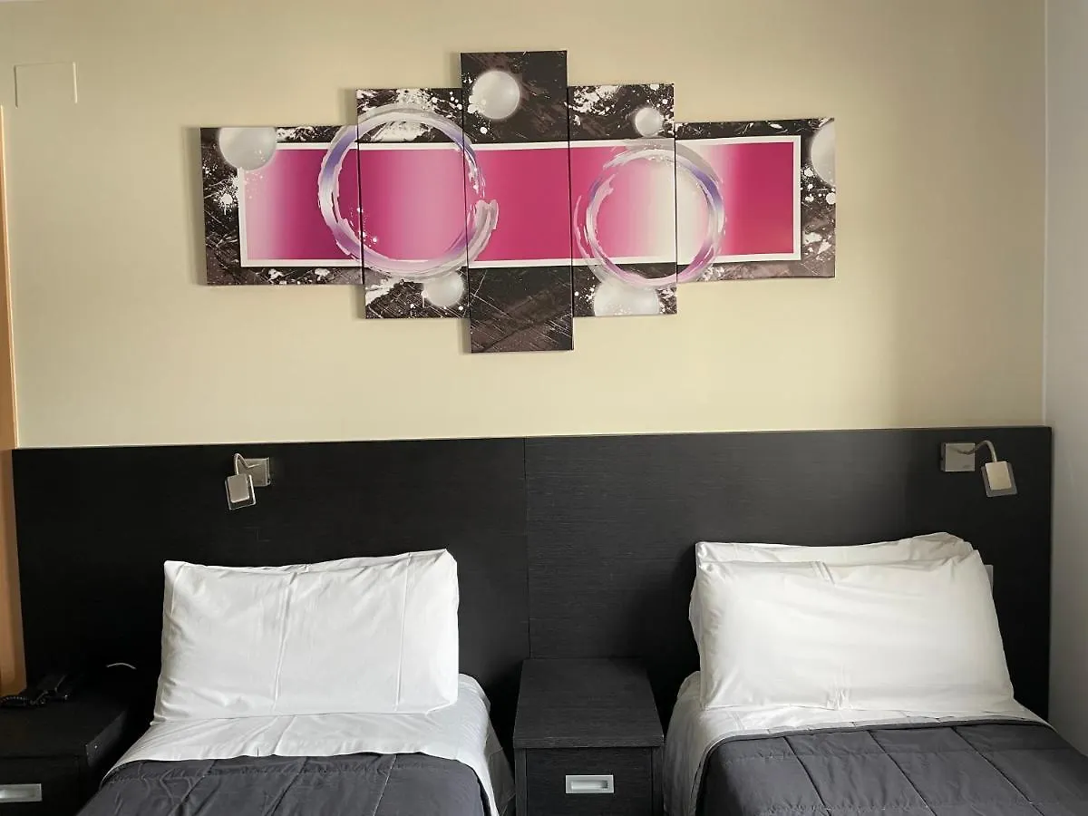 6 Bis Hotel Castelldefels