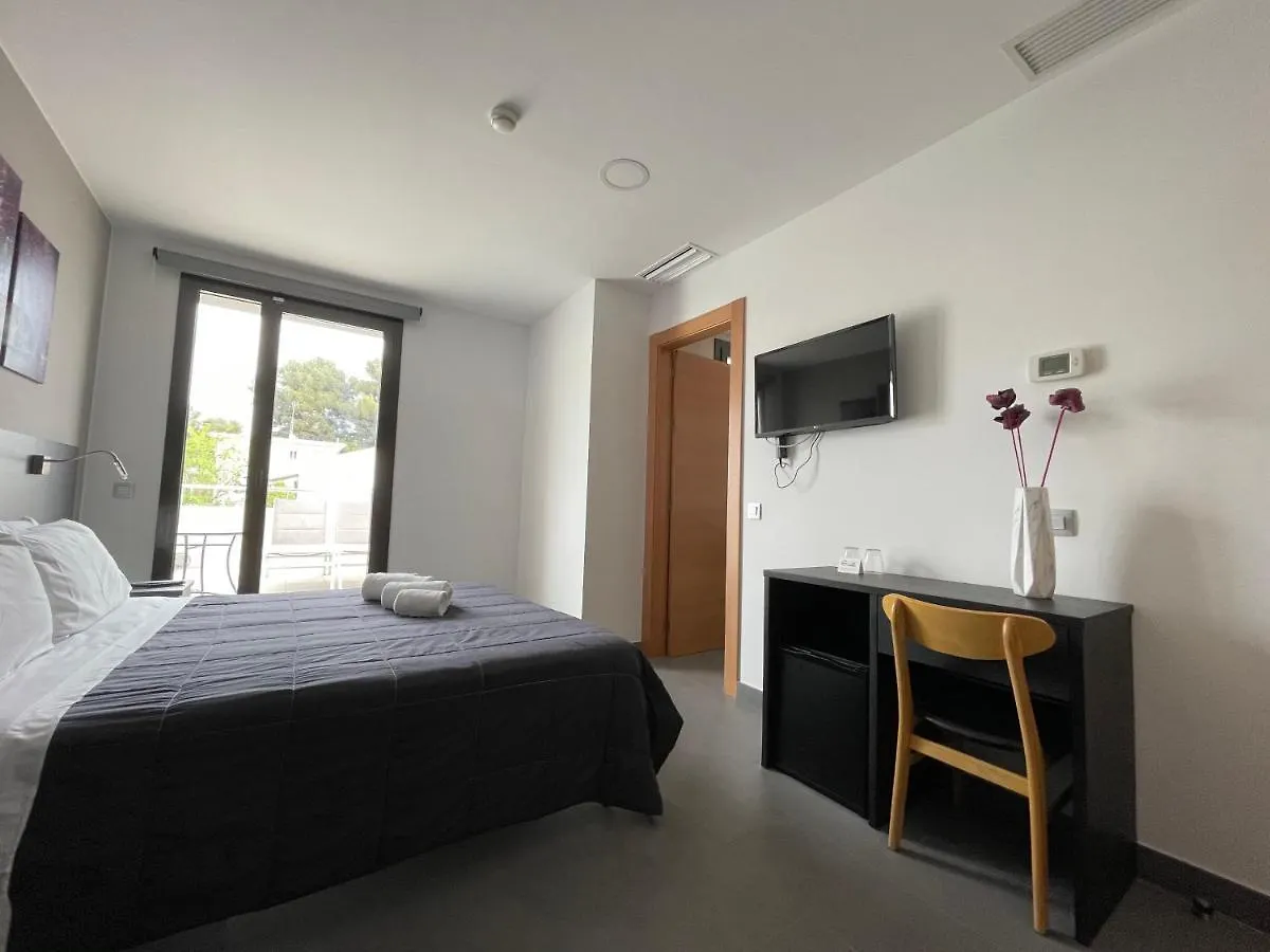 6 Bis HOTEL Castelldefels