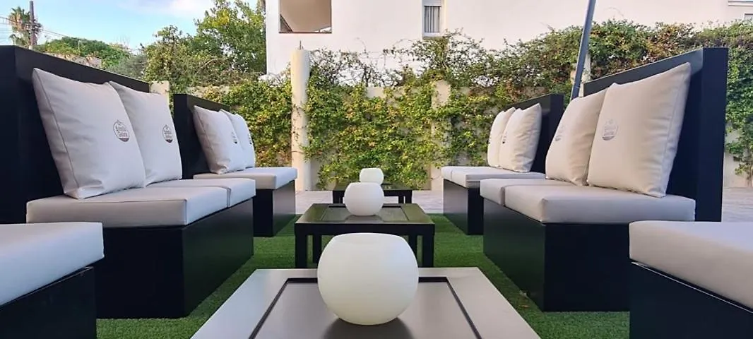 6 Bis HOTEL Castelldefels